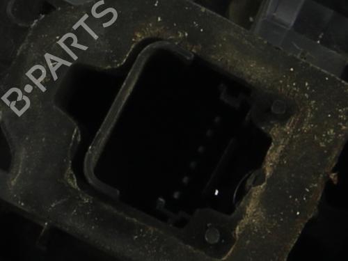 Farolim esquerdo RENAULT SCÉNIC II (JM0/1_) 1.6 (JM0C, JM0J, JM1B) (113 hp) 31278171