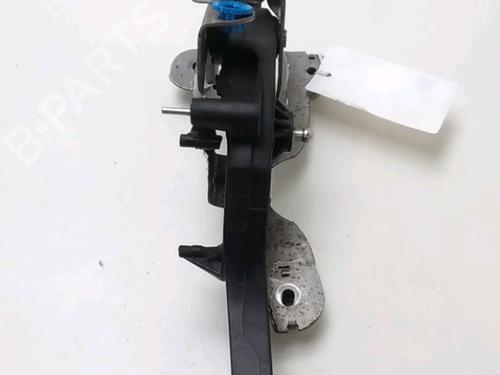 Used Clutch pedal RENAULT MEGANE III Hatchback (BZ0/1_, B3_) 1.6 dCi (BZ00, BZ12, BZ13) (130 hp) 18477880