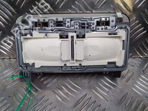Plafonier Plafonier ALFA ROMEO MITO (955_) 1.3 MultiJet (955AXP1A, 955AYC1A) (95 hp) 17784336 17784336