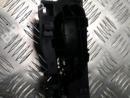 front-left-interior-door-handle-citroen-c4-picasso-i-mpv-ud_-16-hdi-9143l9-2006-2007-2008-2009-2010-2011-2012-2013-2014-2015-13243456 main image