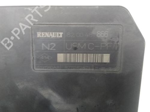 Used Fuse box Fuse box RENAULT MEGANE II Estate (KM0/1_) 1.5 dCi (KM1F) (86 hp) 15747882 15747882