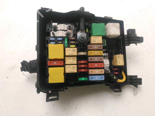 Used Fuse box Fuse box CITROËN C4 Picasso II 1.2 THP 130 (130 hp) 21755788 21755788
