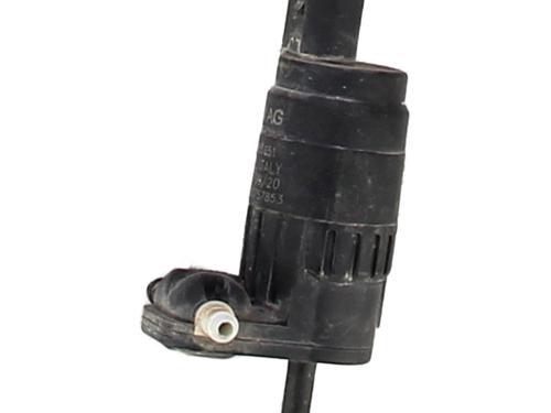 Used Washer pump Washer pump VW CADDY V Box Body/MPV (SBA, SBH) 2.0 TDi (102 hp) 32038872 32038872