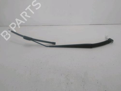 front-windshield-wiper-arm-renault-kadjar-ha_-hl_-2015-28159912 main image