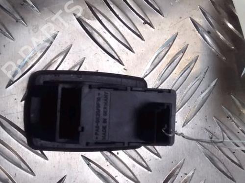 Used Right rear window switch Right rear window switch BMW 3 (E90) 316 d (116 hp) 13081923 13081923