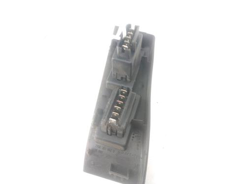 Used Left front window switch Left front window switch RENAULT MASTER II Van (FD) 2.5 dCi 120 (FD0M, FD0U, FD0W, FD2M, FD2W, FD3M, FD3U,... (115 hp) 40027019 40027019