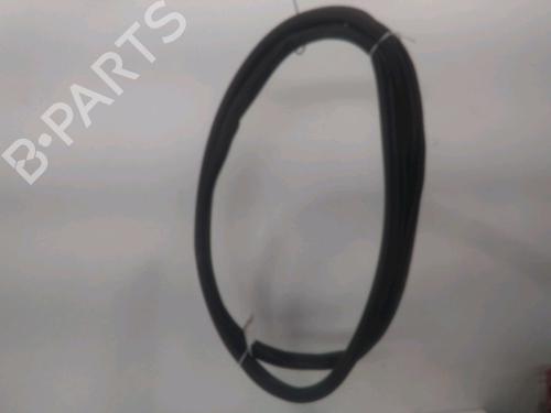 Used Rubber door seal PEUGEOT 208 I (CA_, CC_) 1.6 HDi (92 hp) 28364020