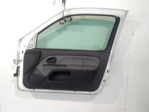 Used Right front door RENAULT CLIO II Hatchback Van (SB0/1/2_) [1998-2026]  28136848