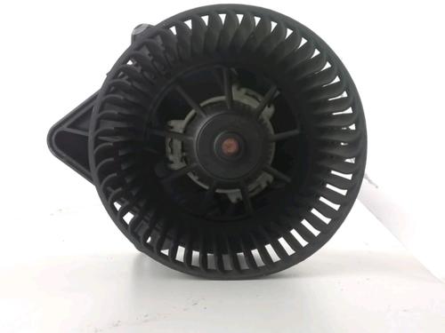 Used Heater blower motor OPEL VIVARO A Bus (X83) 2.5 DTI (F7, J7, A07) (135 hp) 30482937