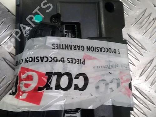 Used Radio Radio RENAULT ZOE (BFM_) ZOE (92 hp) 13080379 13080379