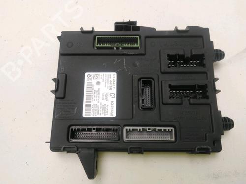 Used Fuse box Fuse box RENAULT MEGANE IV Hatchback (B9A/M/N_) 1.2 TCe 130 (B9MR) (130 hp) 20653571 20653571