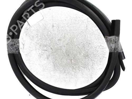 rubber-door-seal-bmw-5-e60-2001-2002-2003-2004-2005-2006-2007-2008-2009-2010-32432613 main image