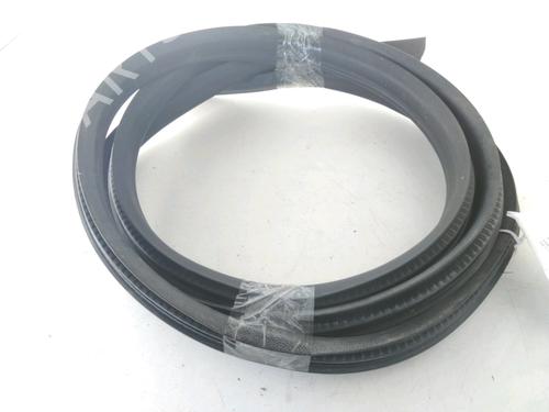 rubber-door-seal-ford-ecosport-2011-2012-2013-2014-2015-2016-2017-2018-2019-2020-2021-2022-31155423 main image