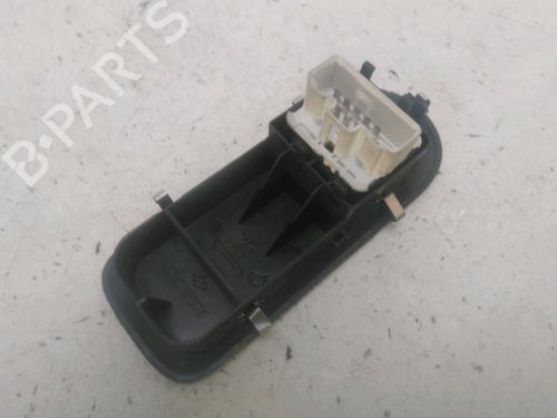 Used Left front window switch RENAULT CLIO III (BR0/1, CR0/1) 1.5 dCi (75 hp) 29601743