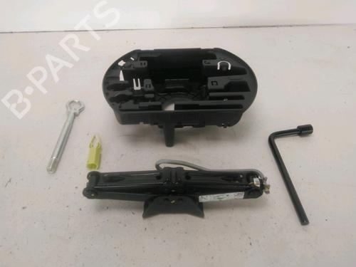 Annen PEUGEOT 508 SW II (FC_, FJ_, F4_) 1.6 PureTech 180 (181 hp) 29469437