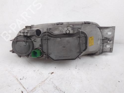 Used Left headlight Left headlight 15758463 15758463