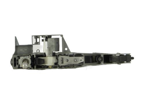 Used Front left exterior door handle Front left exterior door handle DS DS 3 (SA_) 1.2 THP 110 / PureTech 110 (SAHNPS, SAHNZ6, SAHNZT) (110 hp) 35887515 35887515