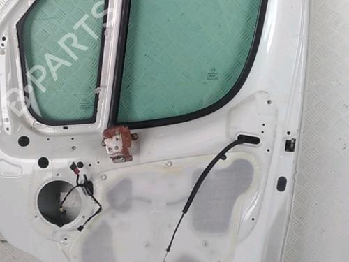 Used Right front door Right front door 37501507 37501507