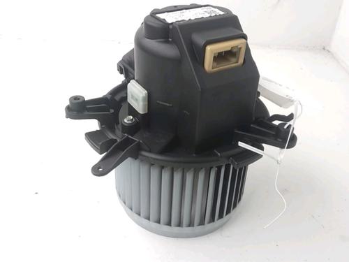 Heater blower motor CITROËN JUMPY III Van (V_) 1.6 BlueHDi 115 | BP33998072M62 - Image 4