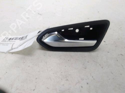 Used Front left interior door handle RENAULT CLIO V (B7_) 1.0 TCe 100 (B7MT) (101 hp) 28121289