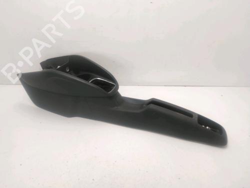 Console centrale Console centrale AUDI A1 (8X1, 8XK) 1.2 TFSI (86 hp) 28613956 28613956