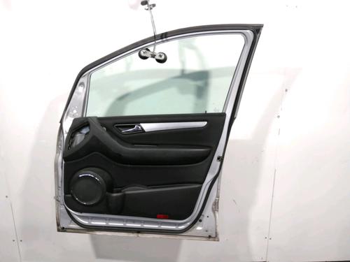 Used Right front door MERCEDES-BENZ B-CLASS Sports Tourer (W245) B 200 CDI (245.208) (140 hp) 28594179