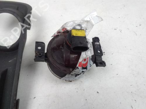 Used Left front fog light Left front fog light 15758138 15758138