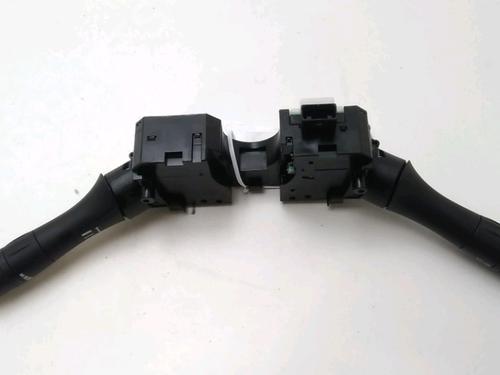 Used Steering column stalk NISSAN JUKE (F15) 1.5 dCi (110 hp) 18477972