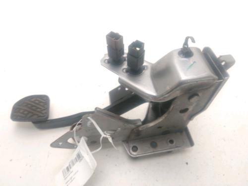 Used Break pedal NISSAN JUKE (F15) 1.5 dCi (110 hp) 24878931