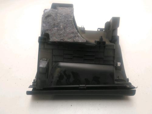 Glove box PEUGEOT 3008 II SUV (MC_, MR_, MJ_, M4_) 1.5 BlueHDi 130 | BP25587087C95 