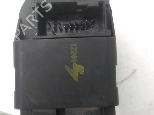 Used Left front window switch Left front window switch 33860403 33860403