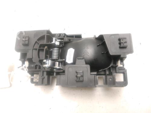 front-right-interior-door-handle-citroen-c3-aircross-ii-2r_-2c_-2017-28594178 main image