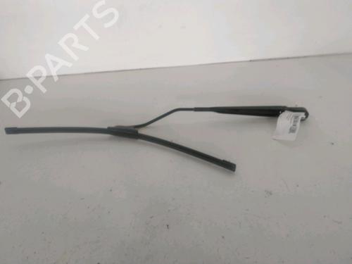 Used Front windshield wiper arm CITROËN C2 (JM_) 1.1 (60 hp) 28331456