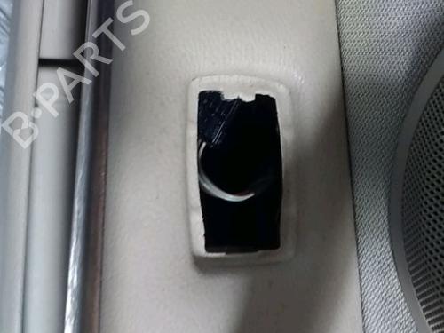 Dør højre fortil Dør højre fortil BMW 3 (E90) 320 d (150 hp) 12308939 12308939