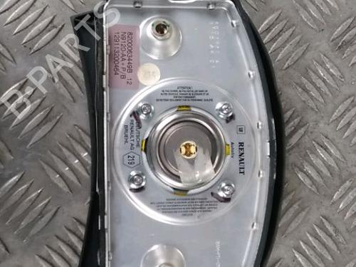 Used Driver airbag RENAULT MASTER II Van (FD) 2.2 dCI 90 (90 hp) 24992626