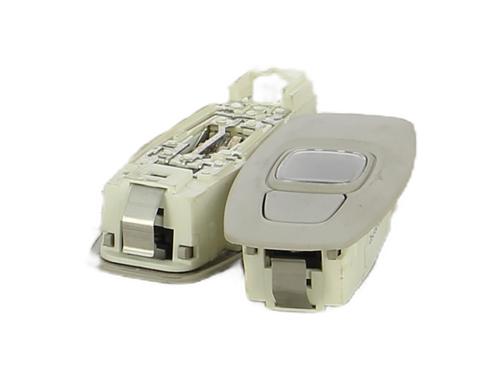 Interior roof light RENAULT MEGANE IV Hatchback (B9A/M/N_) 1.5 Blue dCi 115 (B9A6) | BP32400088I8