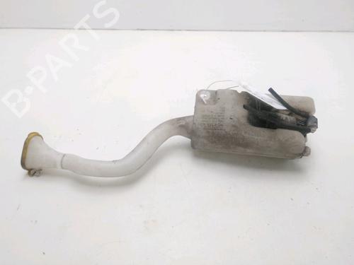 Used Windscreen washer tank Windscreen washer tank RENAULT TWINGO II (CN0_) 1.2 16V (CN0K, CN0V, CN0A) (76 hp) 21136073 21136073