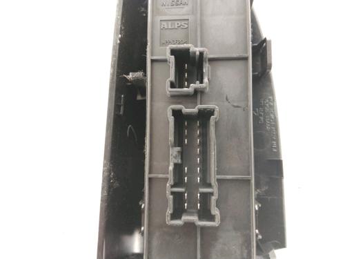 Used Left front window switch NISSAN JUKE (F15) 1.5 dCi (110 hp) 30188064