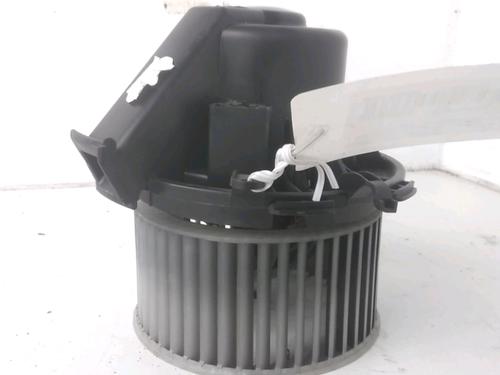 Used Heater blower motor Heater blower motor MERCEDES-BENZ SPRINTER 5-t Platform/Chassis (B906) 513 CDI (906.155, 906.253, 906.255, 906.153) (129 hp) 33680189 33680189