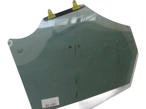 rear-right-door-window-renault-kadjar-ha_-hl_-2015-30188209 main image