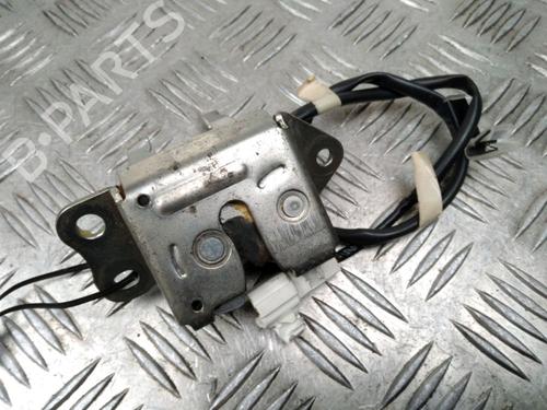 Bakluke lås TOYOTA YARIS (_P1_) 1.3 (SCP12_, SCP13_, SCP12R, SCP13R) (87 hp) 23181491