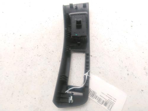 Left front window switch OPEL MERIVA B MPV (S10) 1.7 CDTI (75) | BP27470606I27