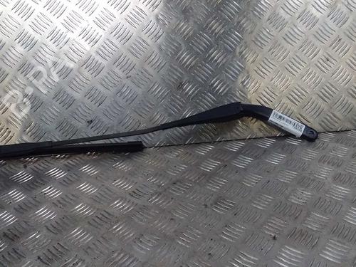 Used Front windshield wiper arm Front windshield wiper arm 14902757 14902757