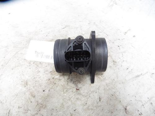 Used Mass air flow sensor Mass air flow sensor VW POLO IV Saloon (9A4, 9A2, 9N2, 9A6) 1.4 TDI (75 hp) 15747097 15747097