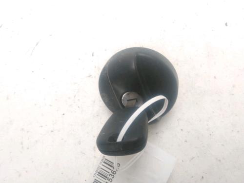 Używane Klapa wlewu paliwa CITROËN C3 II (SC_) 1.2 VTi 82 (82 hp) 23869596