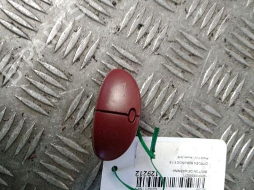 Used Warning switch Warning switch CITROËN BERLINGO MULTISPACE (B9) 1.6 HDi 75 16V (75 hp) 11712807 11712807