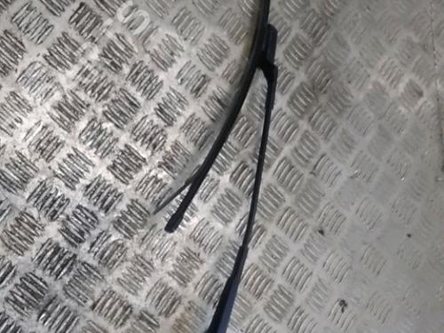 Used Front windshield wiper arm VW TIGUAN (5N_) 2.0 TDI (140 hp) 15201876