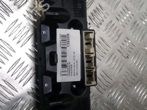 Used Climate control SEAT ALTEA XL (5P5, 5P8) 1.9 TDI (105 hp) 13621641