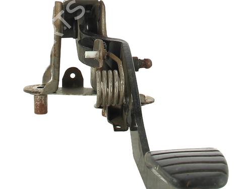 Used Clutch pedal Clutch pedal RENAULT CLIO III Grandtour (KR0/1_) 1.5 dCi (KR0F) (86 hp) 33835985 33835985