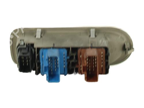 Used Left front window switch Left front window switch RENAULT CLIO III (BR0/1, CR0/1) 1.5 dCi (BR17, CR17) (86 hp) 36486370 36486370